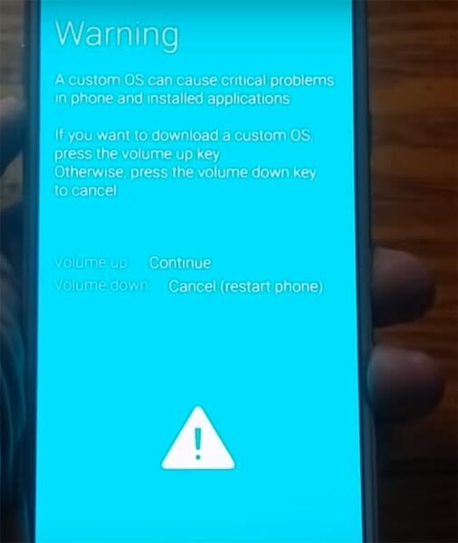 J7 Prime Download Mode Warning Screen