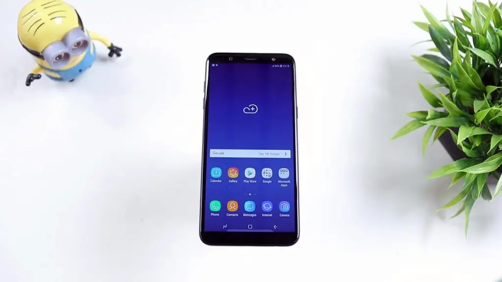 Samsung Galaxy J8 unlocked screen on the table