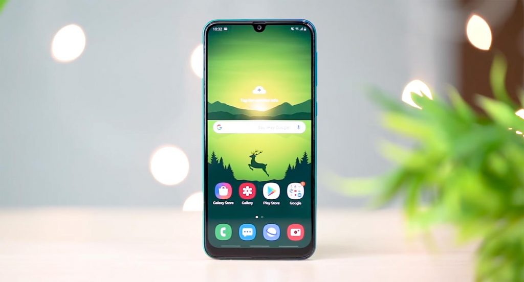 Samsung Galaxy M30s Mobile Screen facing front on the Table