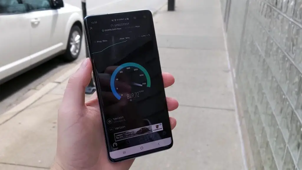 Samsung Galaxy S10 Verizon Ultra Wide Band 5G Speed