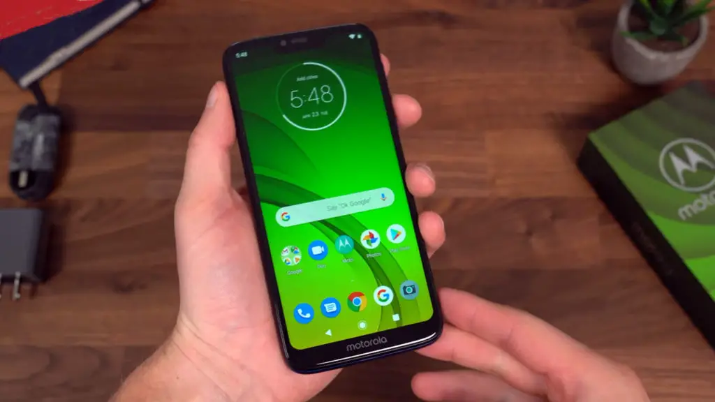 Motorola Moto G7 Power unlock screen