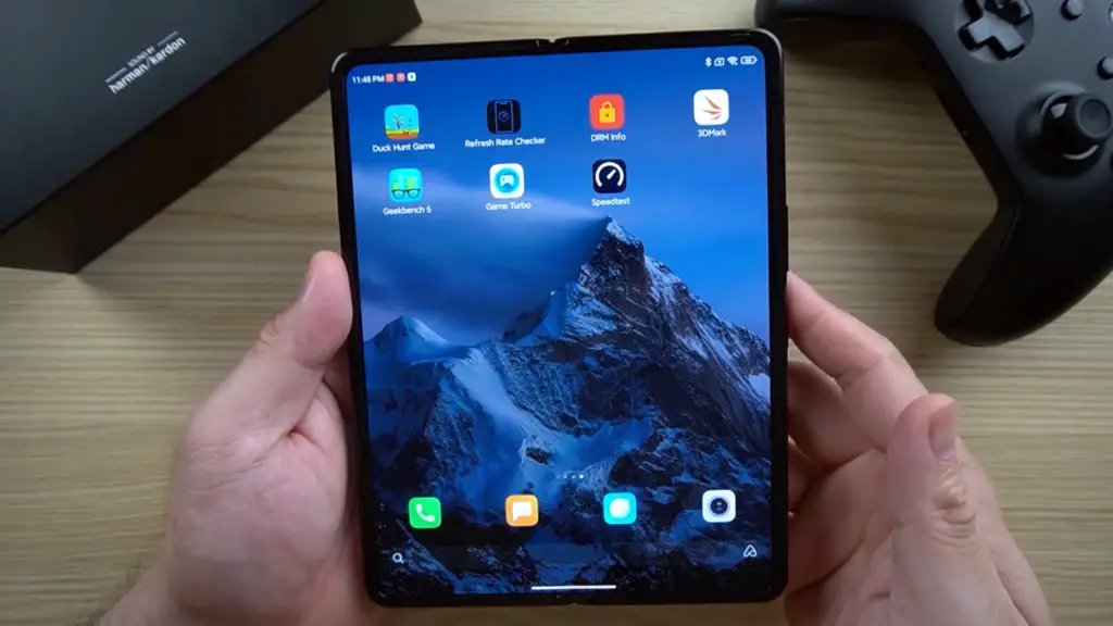 Xiaomi Mi Mix Fold full home screen image