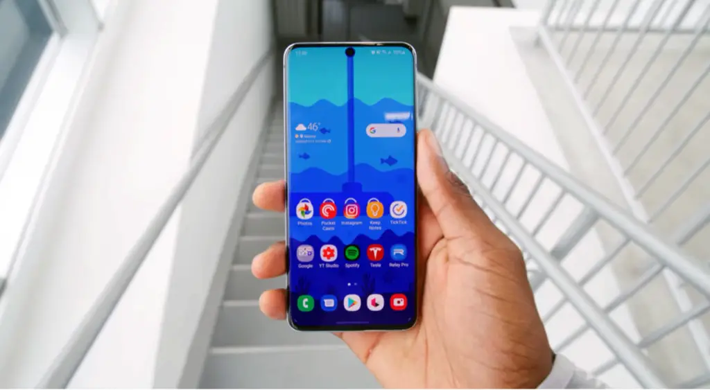 samsung galaxy s20 5g home screen