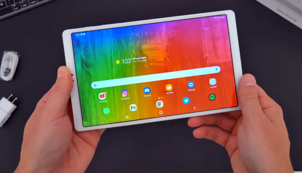 samsung galaxy tab a7 lite in double hand