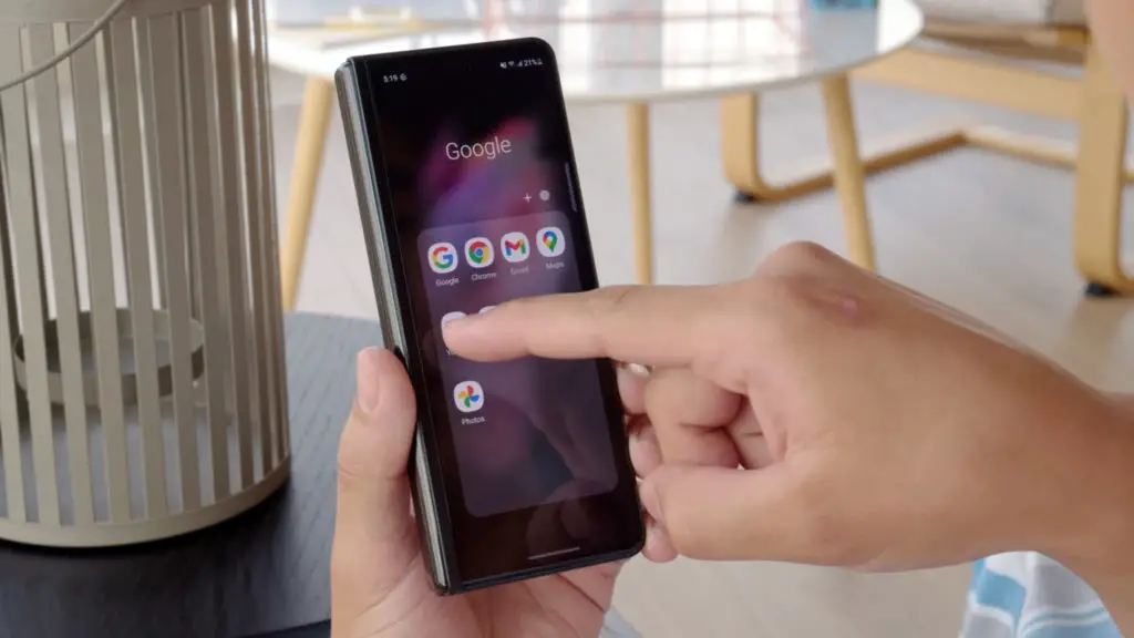 samsung galaxy z fold 3 5g google app