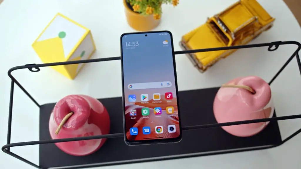 Xiaomi Redmi Note 11E Pro 5G in stand