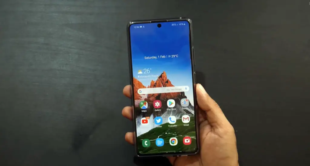 samsung galaxy s10 lite in black backround