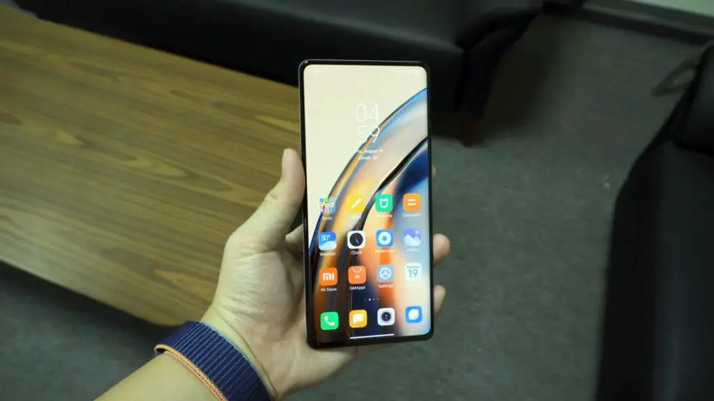 xiaomi mix 4 home screen in single hand