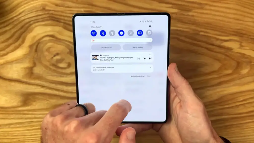 samsung galaxy z fold 4 bluetooth on