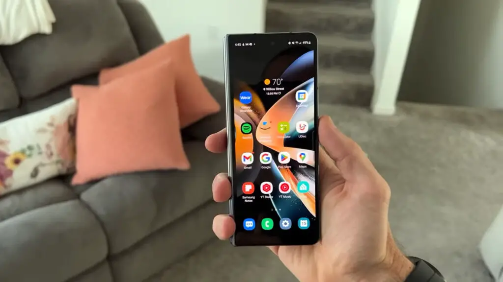 samsung galaxy z fold 4 mobile in hall