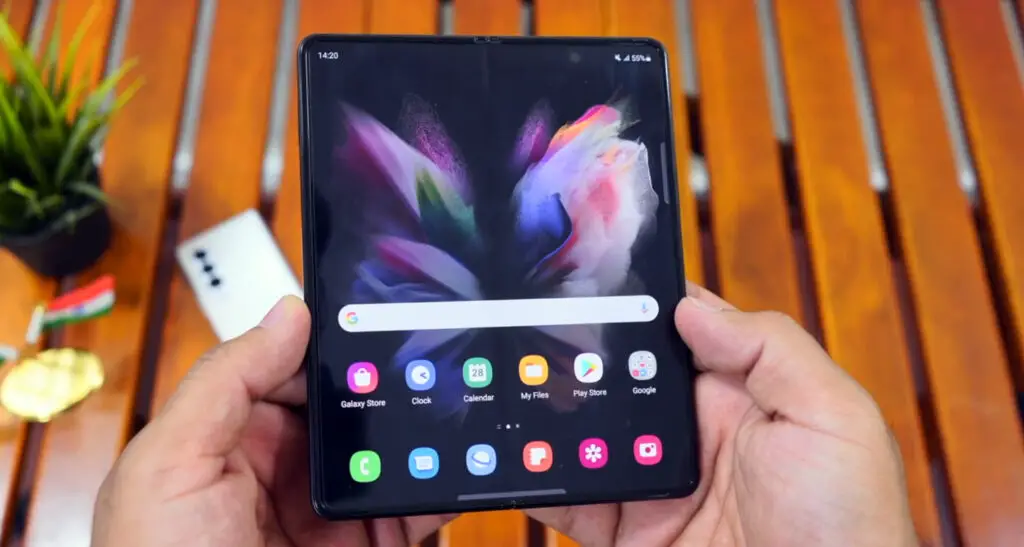 samsung galaxy z fold 3 open