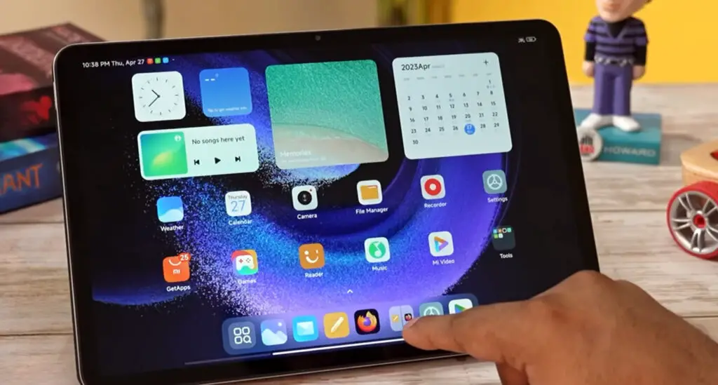 xiaomi pad 6 home screen in table