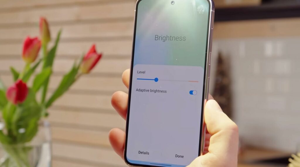 Samsung Galaxy S23 Adaptive Brightness